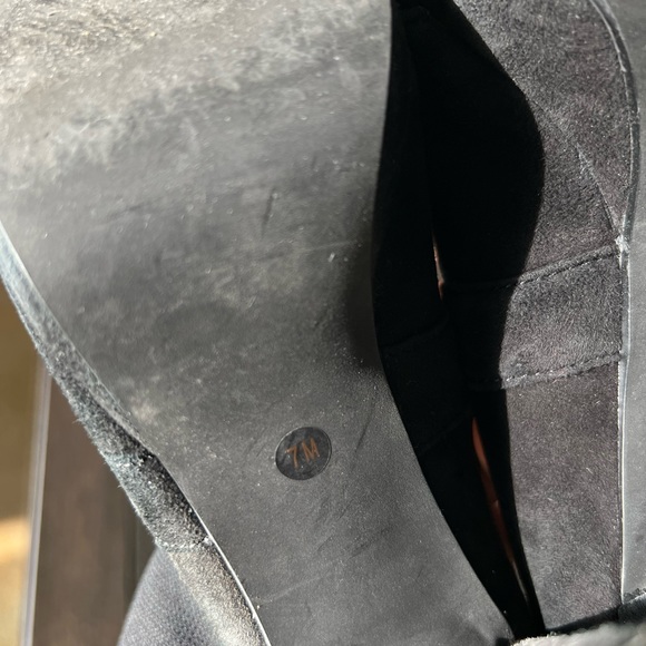 Michael Kors suede peep toe heels with crossover detailing - Picture 5 of 5